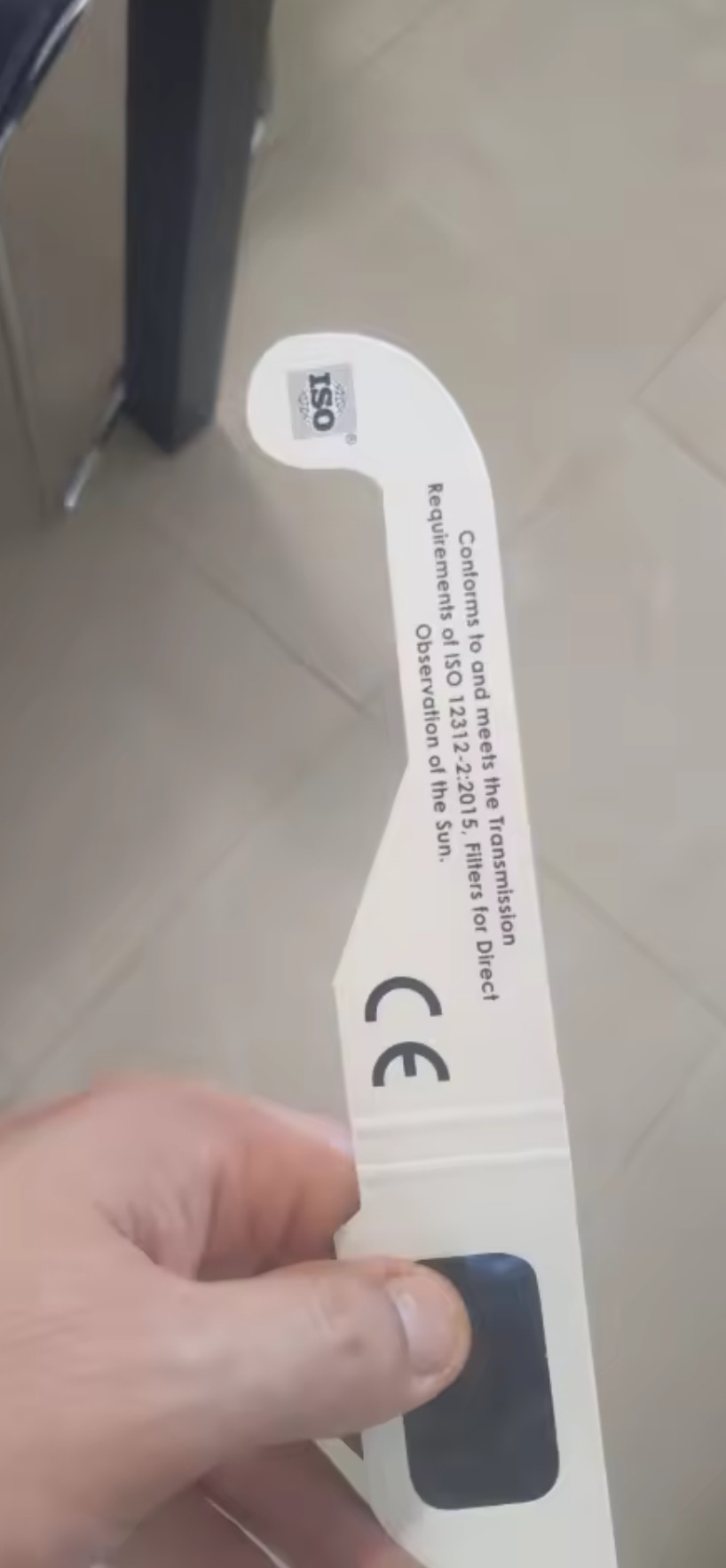 Detalle gafas de cartón AliExpress 2